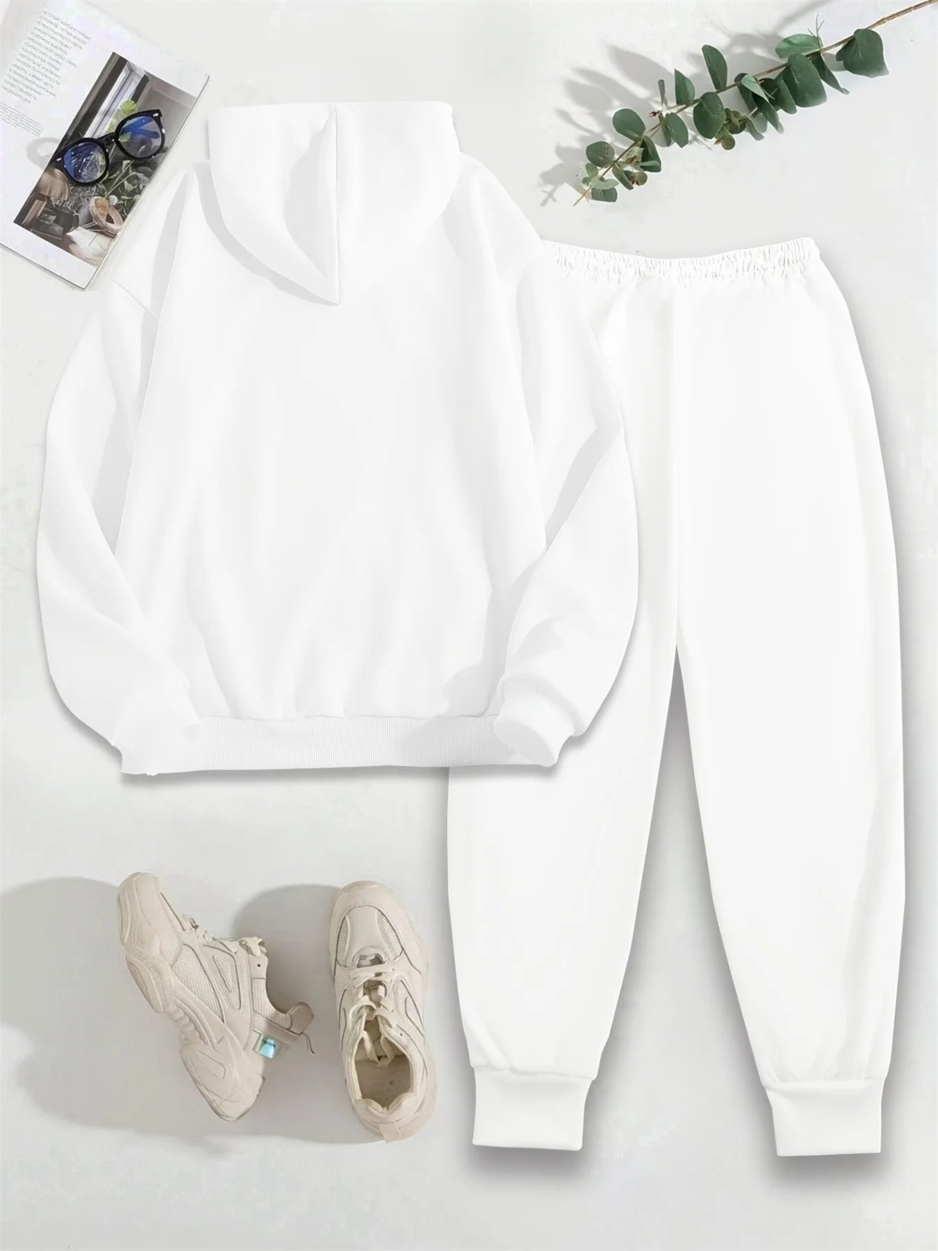 Hoodies + sweatpant